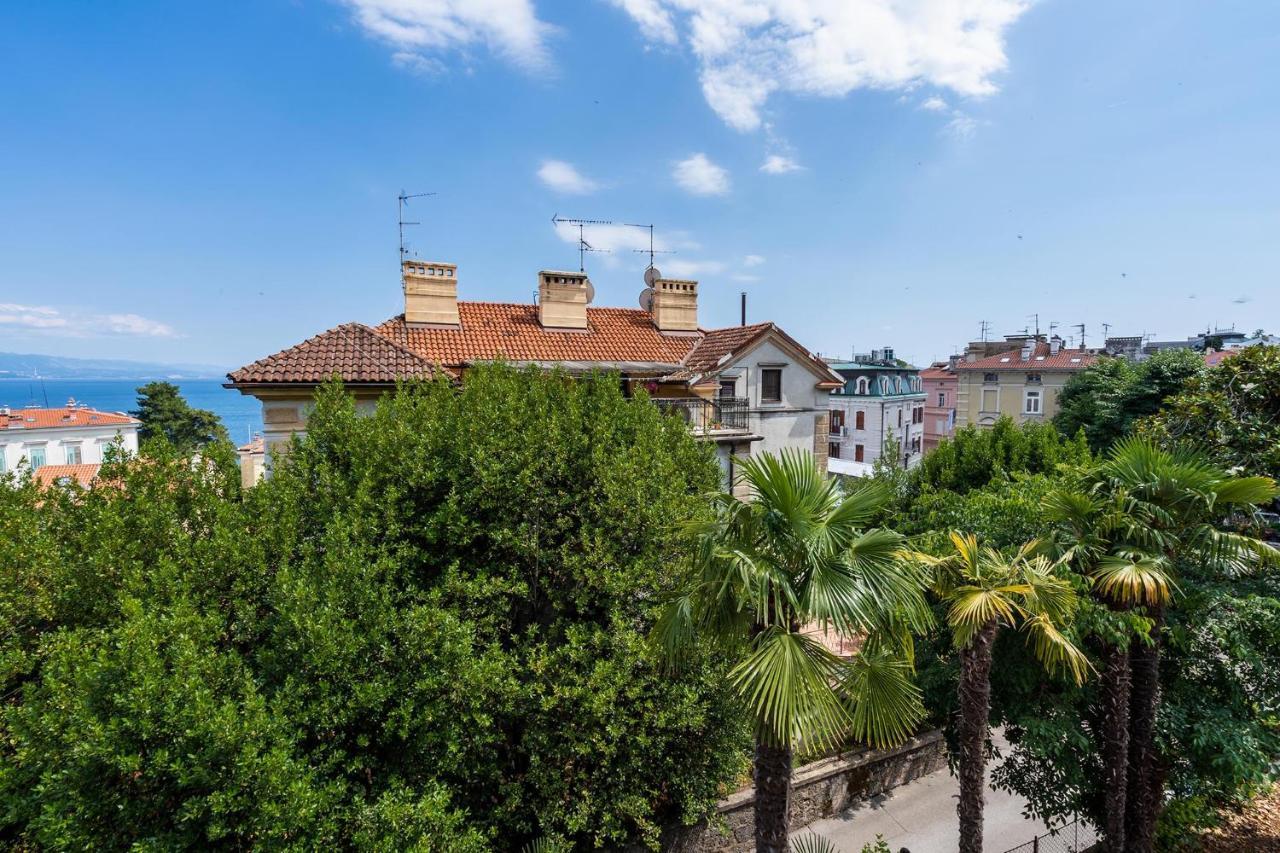 Downtown Apartments Dorian And Nadia Opatija Exterior foto