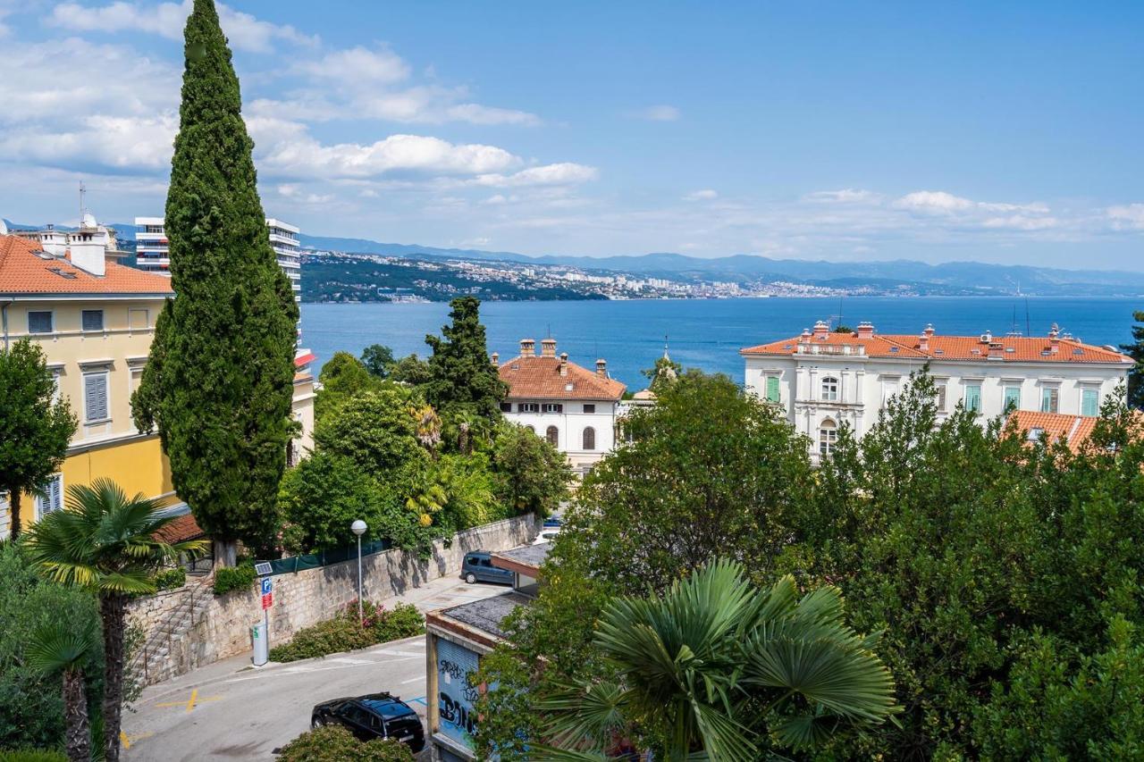 Downtown Apartments Dorian And Nadia Opatija Exterior foto