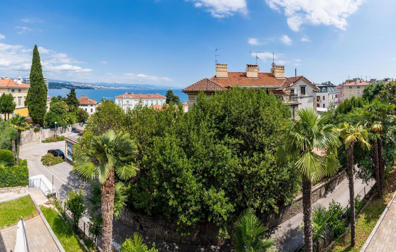 Downtown Apartments Dorian And Nadia Opatija Exterior foto